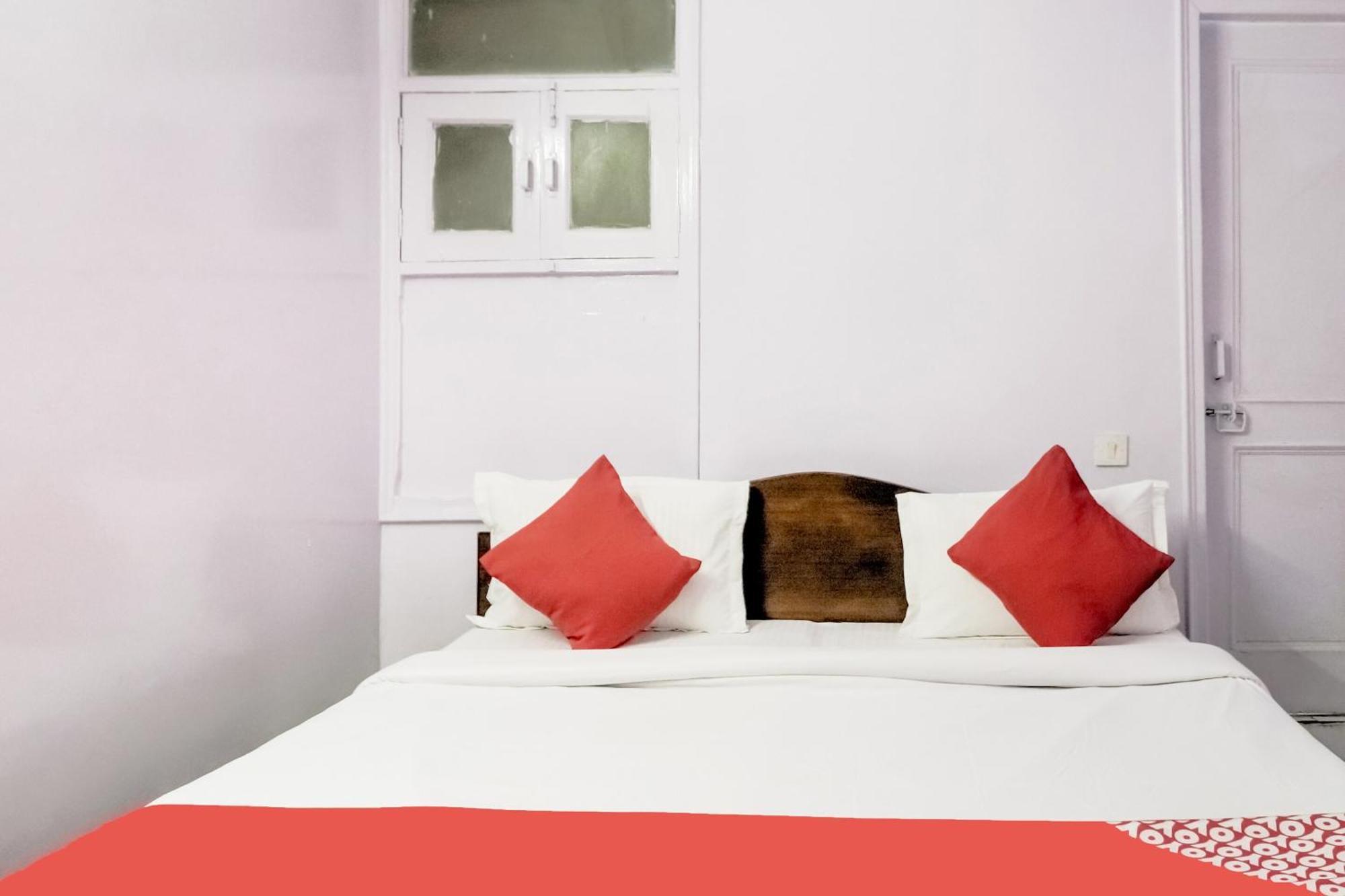 Hotel O Chandu Inn New Delhi Exteriör bild